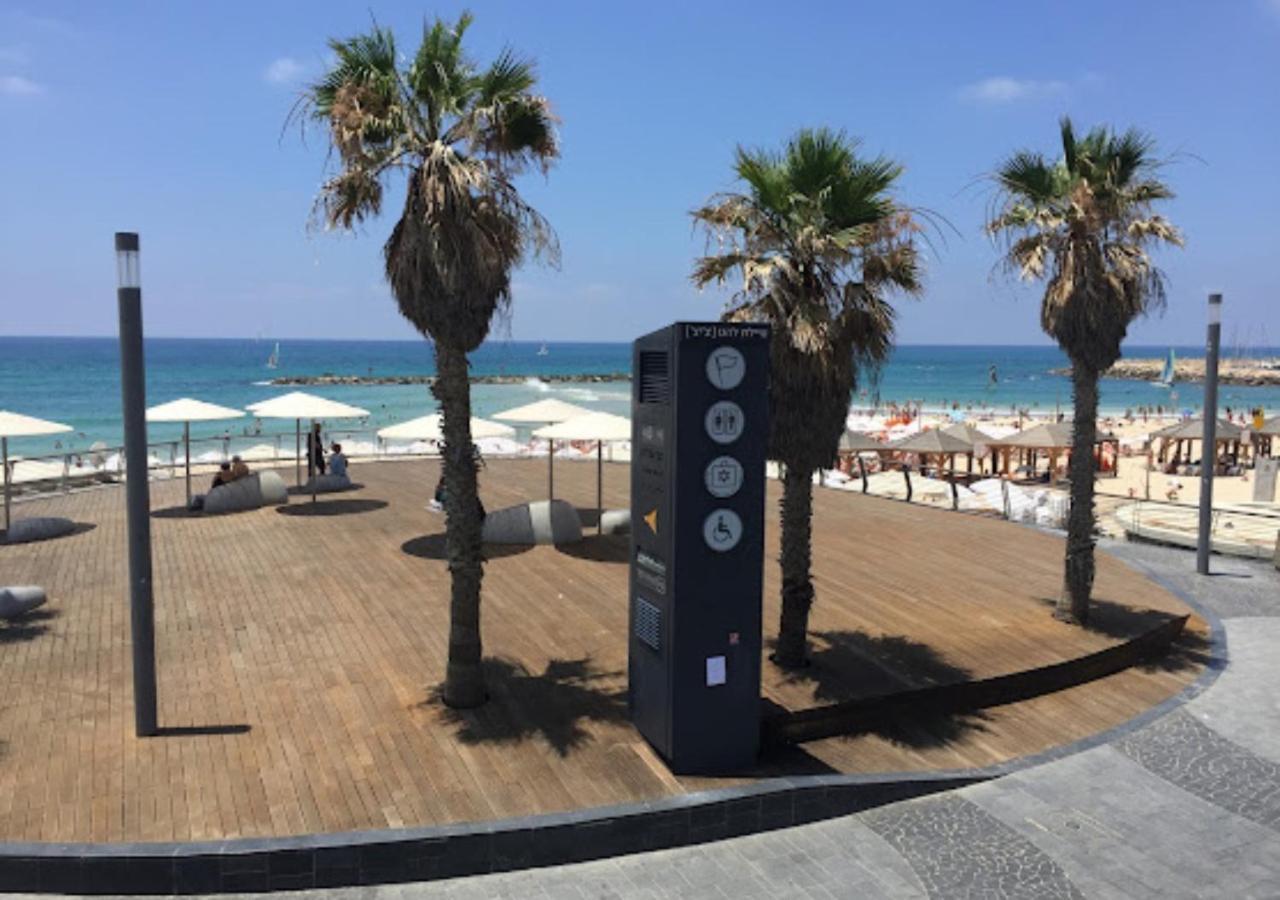 1B Patio Beach House Premium Location W/2 Balcony Tel Aviv Exterior foto